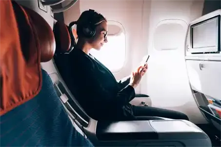 Person using NuCalm for focus