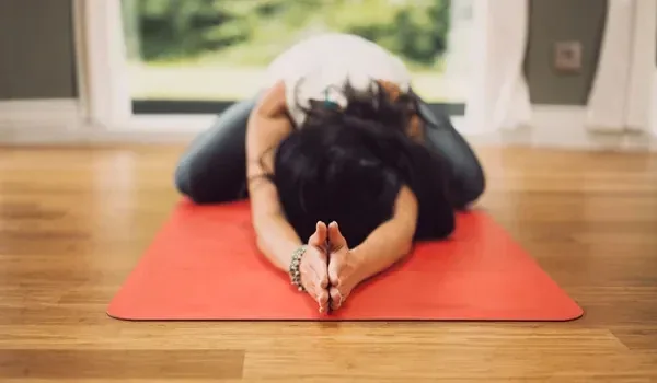 Athlete stretching for neuromuscular release